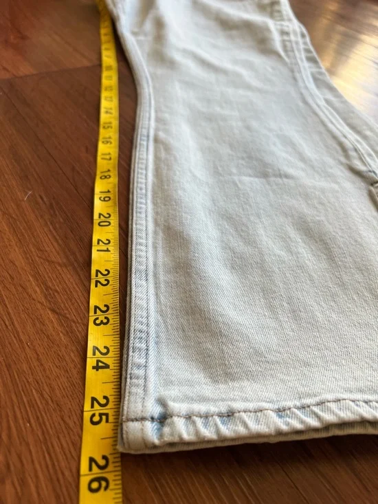 Abercrombie & Fitch Ultra High Rise Slim Straight Light Wash Jeans Size 8XS NEW - Picture 5 of 6